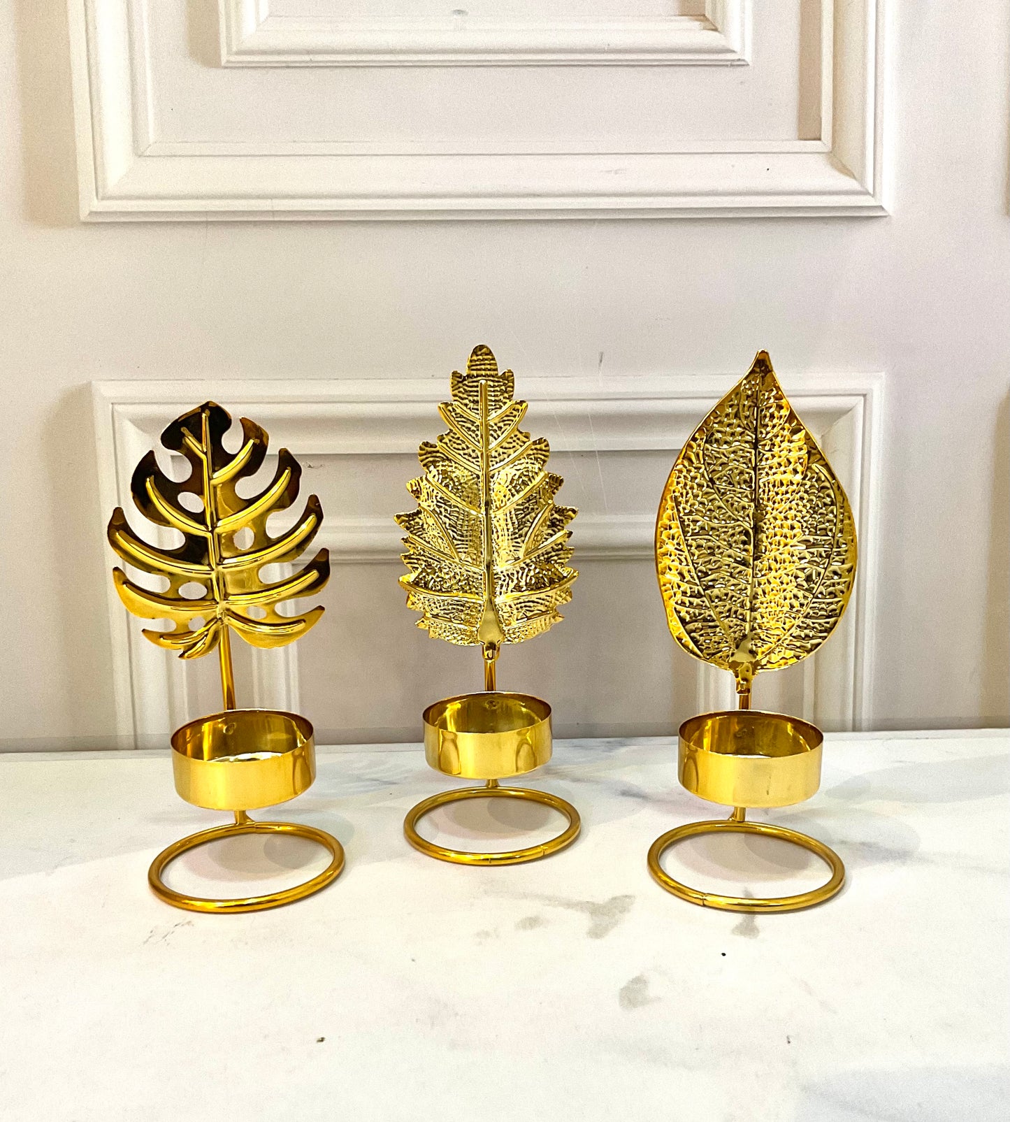 Candelabro Hojas Doradas