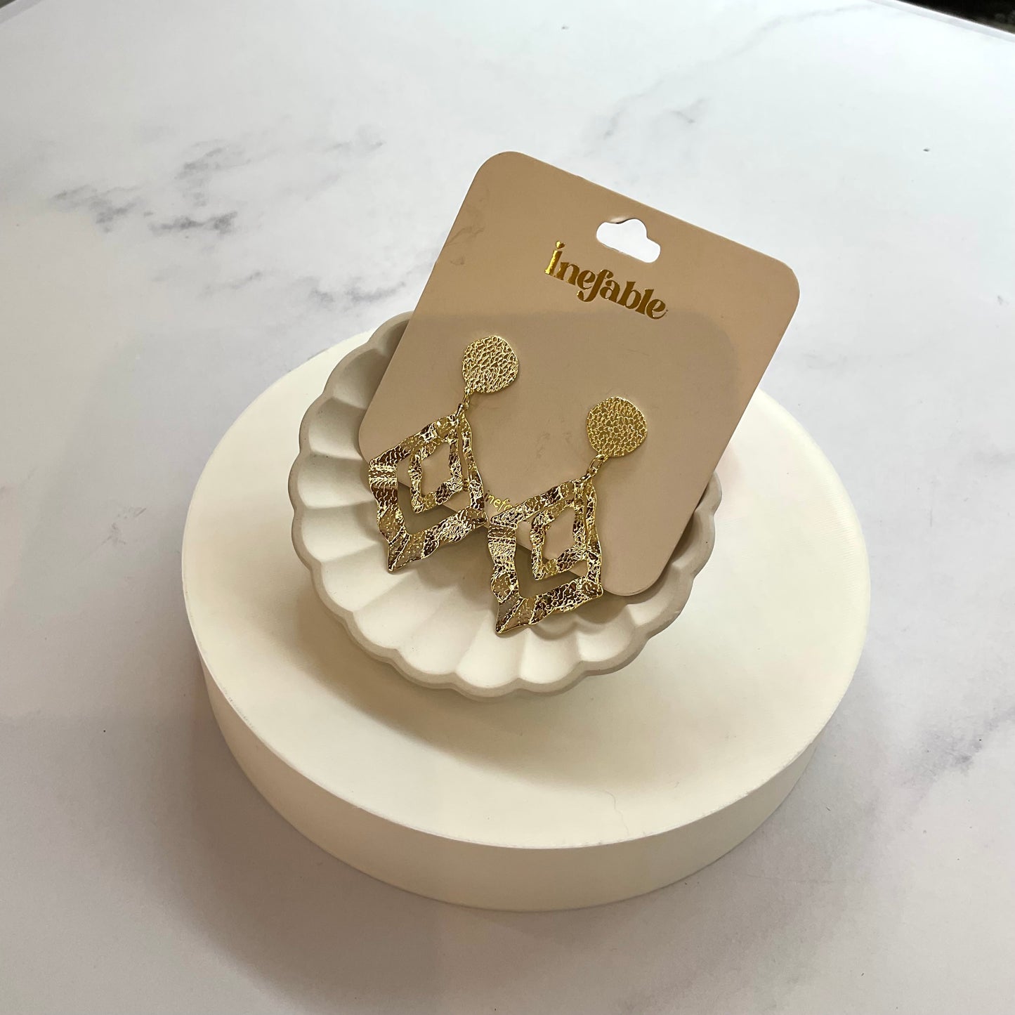 Arete Largo Elegante Rodio